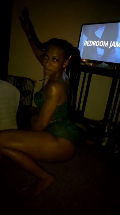 Watch 💎Diamond Fantasiess💎's leaked NSFW video on TwXstars