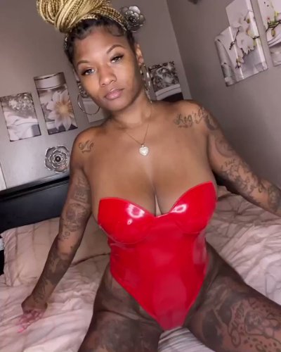Watch Phuckyotattzz's leaked NSFW video on TwXstars