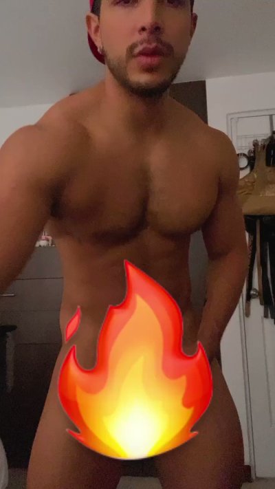 Watch Latin Peach ♡'s leaked NSFW video on TwXstars