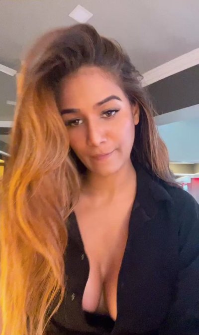 Watch Poonam Pandey's leaked NSFW video on TwXstars