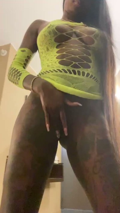 Watch Phuckyotattzz's leaked NSFW video on TwXstars