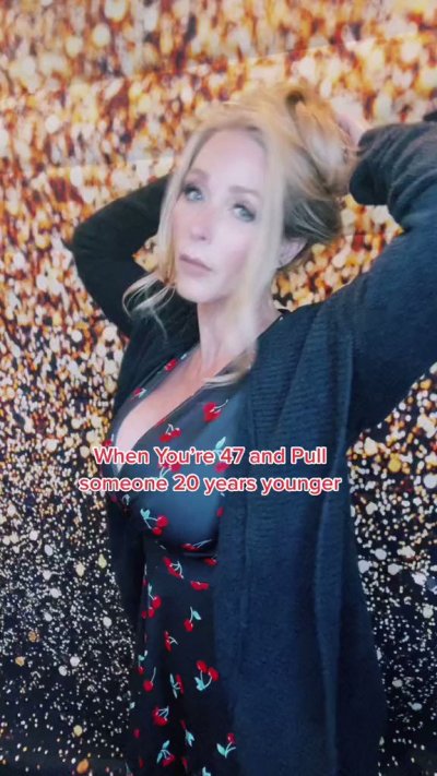 Watch TaraGenx's leaked NSFW video on TwXstars