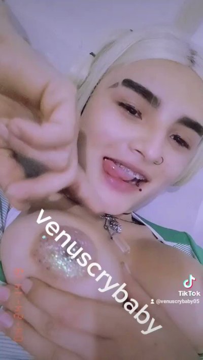 Watch bebesita venus🛐💗's leaked NSFW video on TwXstars