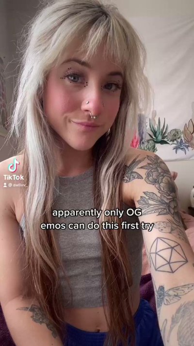 Watch awlivv's leaked NSFW video on TwXstars