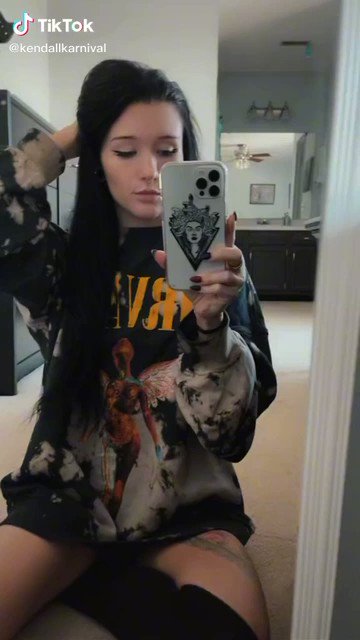 Watch KK 🫥's leaked NSFW video on TwXstars