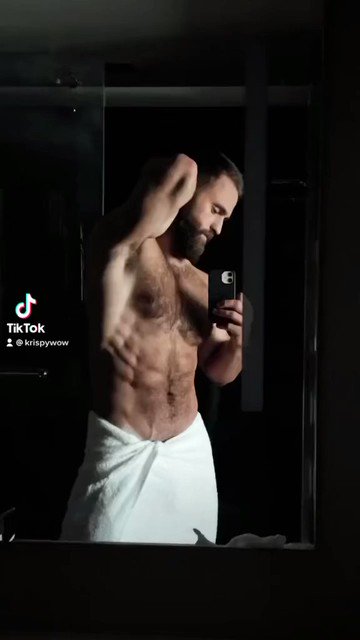 Watch Krispy's leaked NSFW video on TwXstars