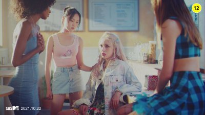 Watch JEON SOMI (전소미)'s leaked NSFW video on TwXstars