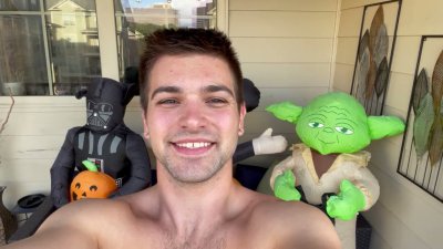 Watch Johnny Rapid's leaked NSFW video on TwXstars