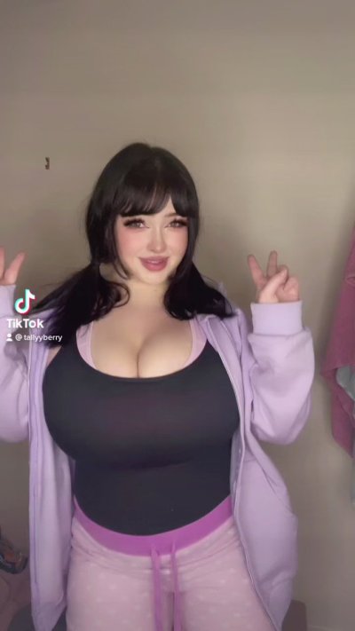 Watch tallyberry's leaked NSFW video on TwXstars