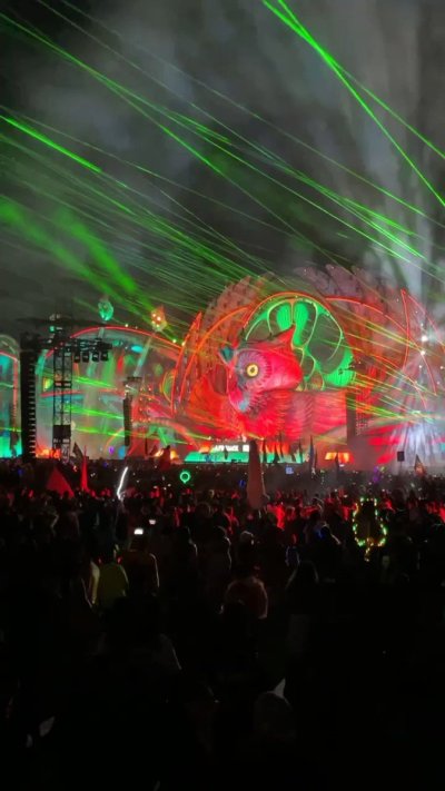 Watch Luchi Del Mar's leaked NSFW video on TwXstars