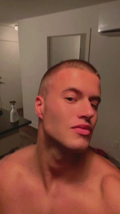 Watch Clark's leaked NSFW video on TwXstars