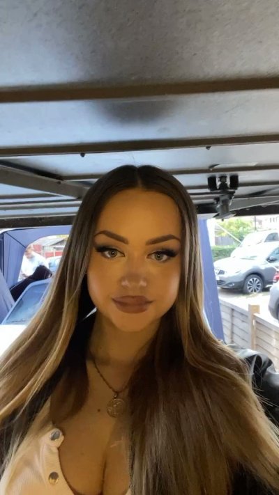 Watch Laura Bianca 🦋's leaked NSFW video on TwXstars