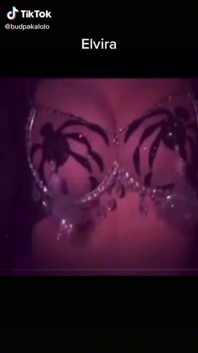 Watch Sabrina Lynn's leaked NSFW video on TwXstars