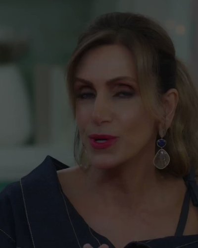 Watch Facebook's leaked NSFW video on TwXstars