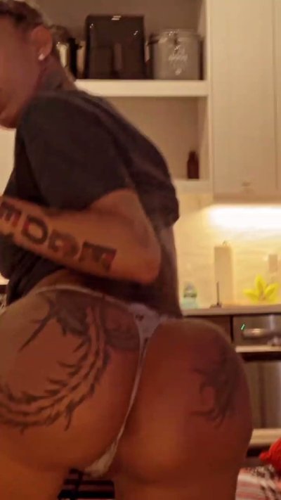 Watch BellaInkyBellz's leaked NSFW video on TwXstars