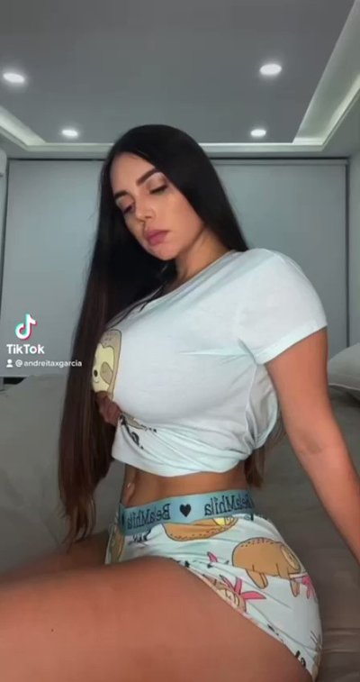 Watch andreitax_garcia's leaked NSFW video on TwXstars