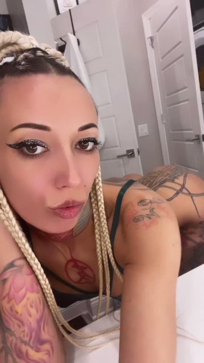 Watch BellaInkyBellz's leaked NSFW video on TwXstars