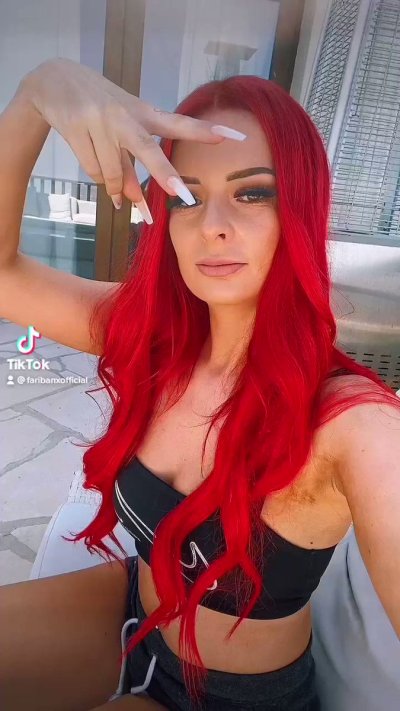 Watch Fari Banx's leaked NSFW video on TwXstars