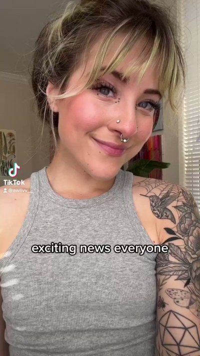 Watch awlivv's leaked NSFW video on TwXstars