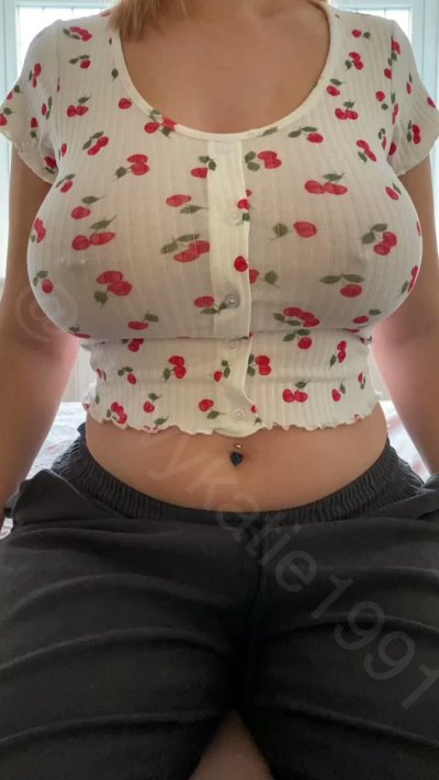 Watch 🇬🇧NaturalBabeKatie🇬🇧 $3ONLYFANS 😍's leaked NSFW video on TwXstars