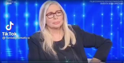 Watch anna paci's leaked NSFW video on TwXstars