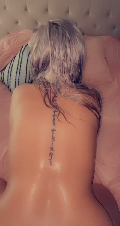 Watch Gabrielle 🩷🖤's leaked NSFW video on TwXstars