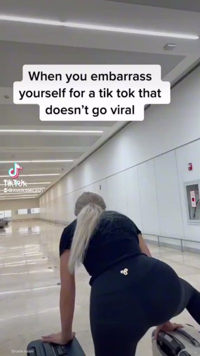 Watch IAMNICOLECASH's leaked NSFW video on TwXstars