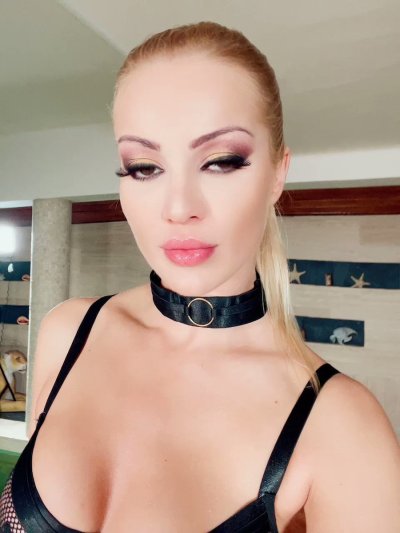 Watch Cherry Kiss's leaked NSFW video on TwXstars