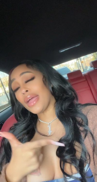 Watch MoMo's leaked NSFW video on TwXstars