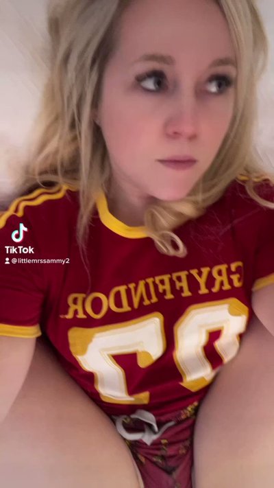 Watch Sammy Jane's leaked NSFW video on TwXstars