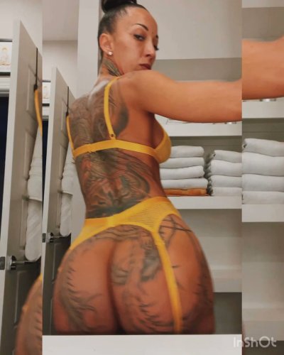 Watch BellaInkyBellz's leaked NSFW video on TwXstars