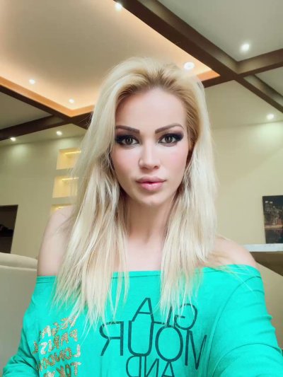 Watch Cherry Kiss's leaked NSFW video on TwXstars