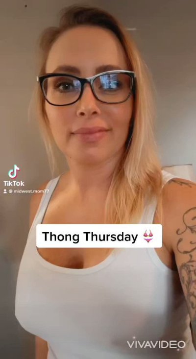 Watch Midwest Mom's leaked NSFW video on TwXstars