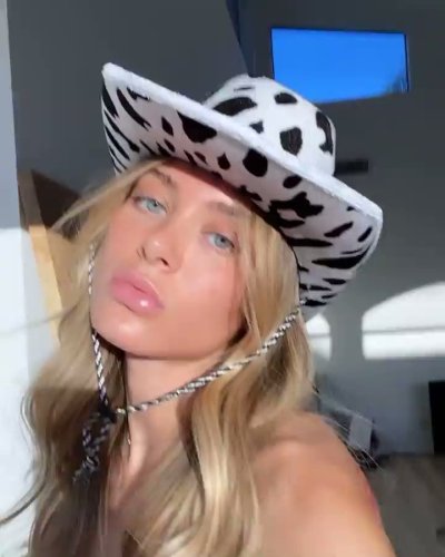 Watch Lana Rhoades's leaked NSFW video on TwXstars