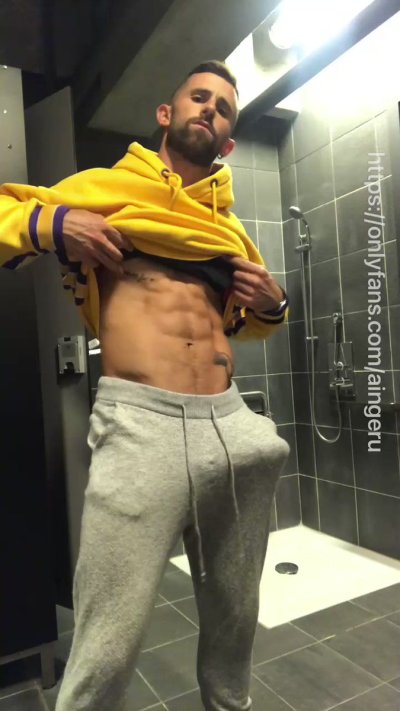 Watch Aingeru's leaked NSFW video on TwXstars