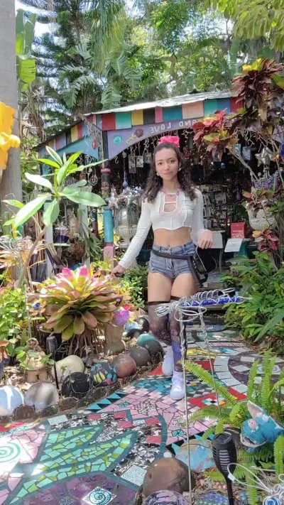 Watch nomi 🧇's leaked NSFW video on TwXstars