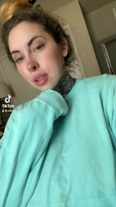 Watch JessieMinxxx.com's leaked NSFW video on TwXstars