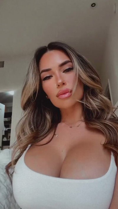 Watch Luchi Del Mar's leaked NSFW video on TwXstars