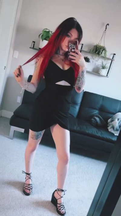 Watch ✨Lizzi Blake✨'s leaked NSFW video on TwXstars