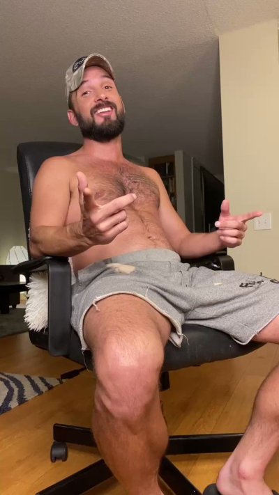 Watch Tommy Italiano's leaked NSFW video on TwXstars