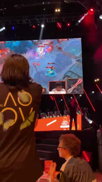 Watch Reb's leaked NSFW video on TwXstars