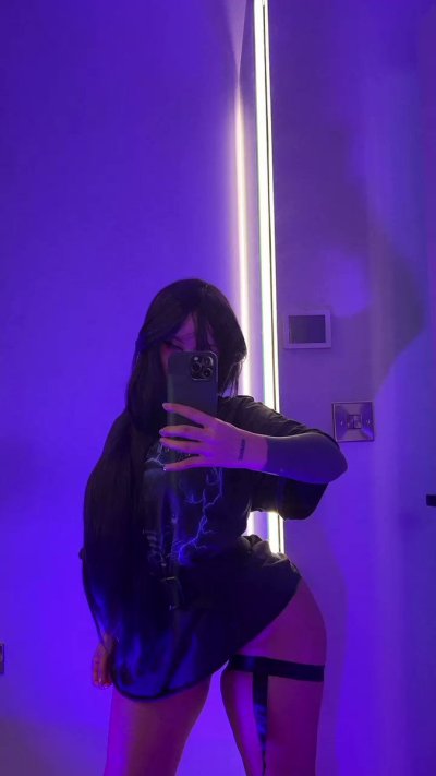 Watch Gina Savage's leaked NSFW video on TwXstars