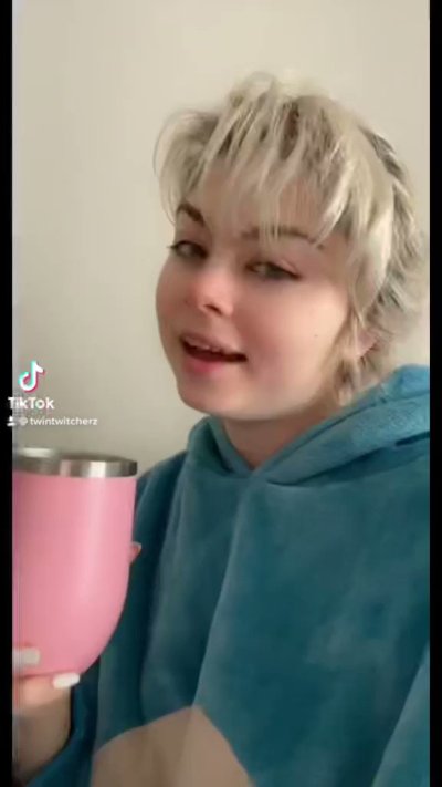 Watch MuscleMommyCosplays (🍑Linnea)'s leaked NSFW video on TwXstars