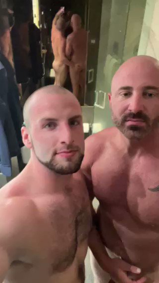 Watch Ryan & Chad's leaked NSFW video on TwXstars