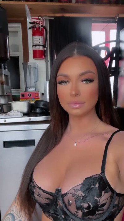 Watch Aspen's leaked NSFW video on TwXstars