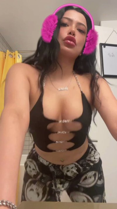 Watch ♡Yahaira♡'s leaked NSFW video on TwXstars