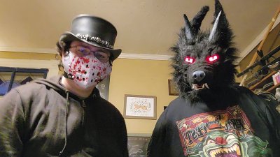 Watch Papa Woof und Krampus und Bleaken's leaked NSFW video on TwXstars