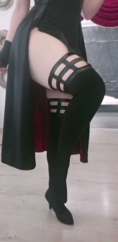 Watch Enji Night's leaked NSFW video on TwXstars