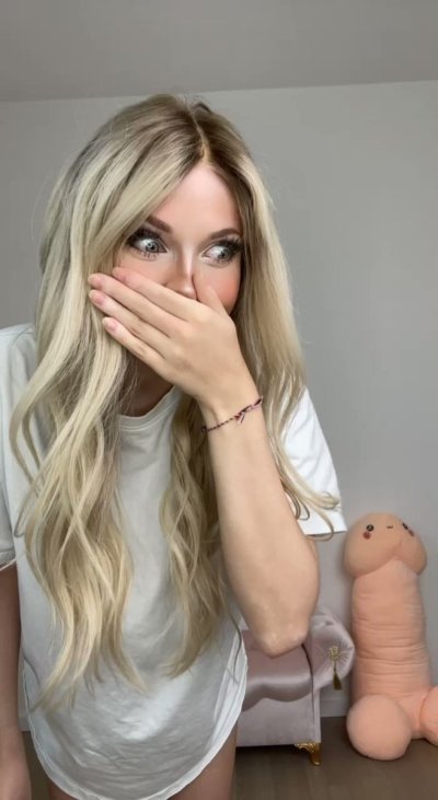 Watch ur fav cosplay waifu 💗's leaked NSFW video on TwXstars