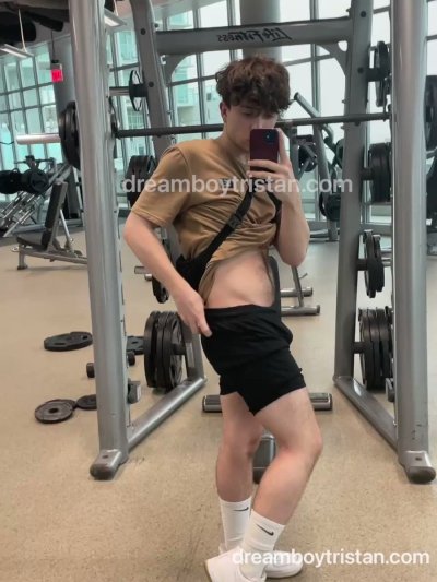 Watch Tristan West's leaked NSFW video on TwXstars